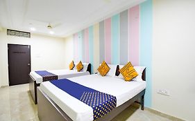 Spot On 67472 Anant Palace